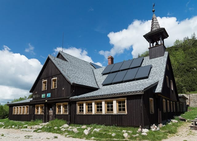 Słonecznik i Samotnia - pętla od Wang nad kotłami stawów
